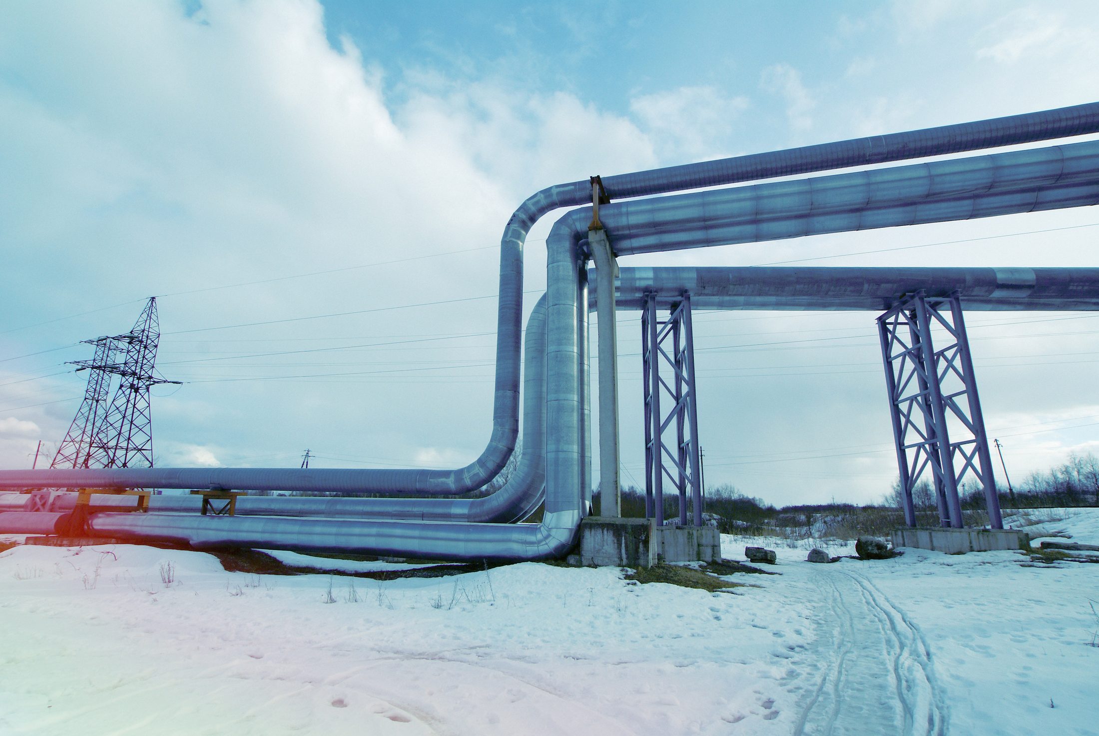 Midstream energy and pipeline operations operating environment